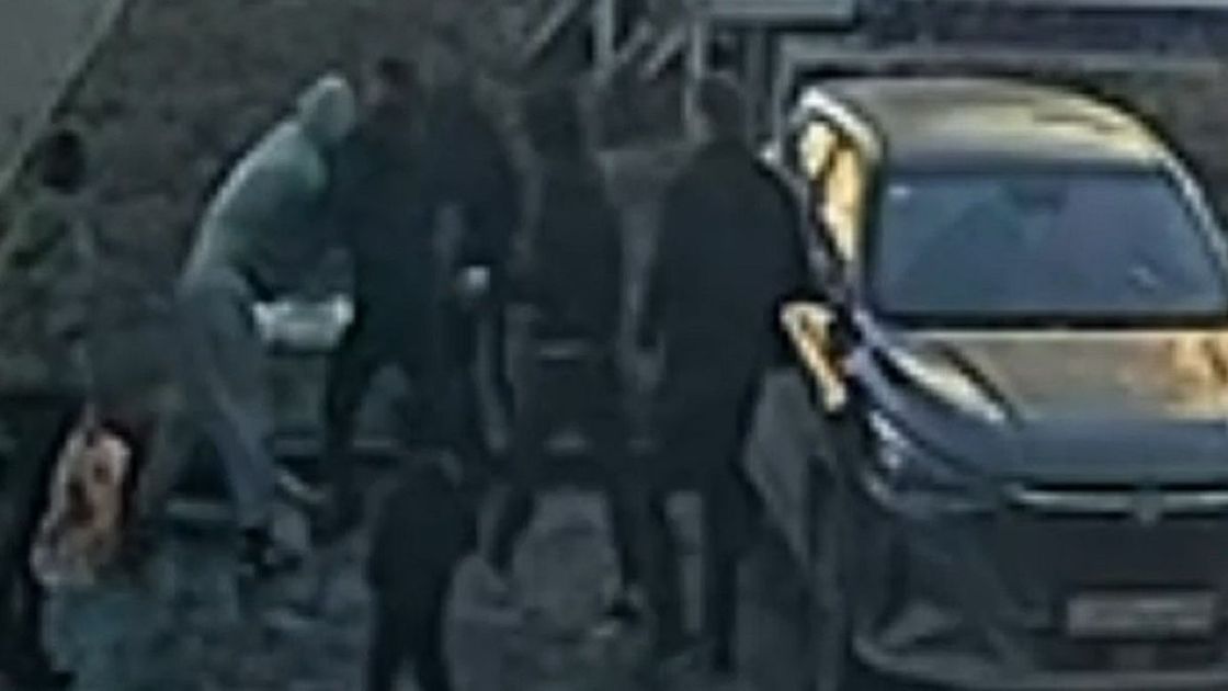 Нападение на полицейского в Костанае