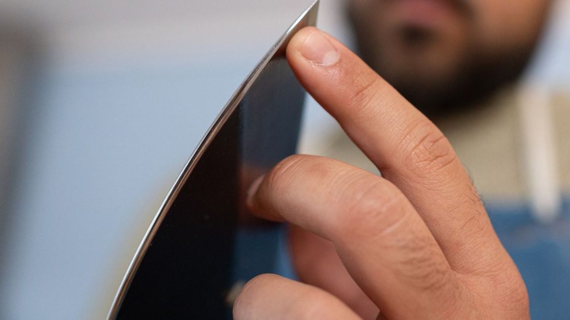 Мужчина с ножом