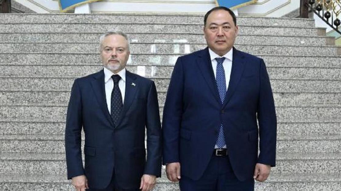 Виктор Майко и Ермухамбет Конуспаев