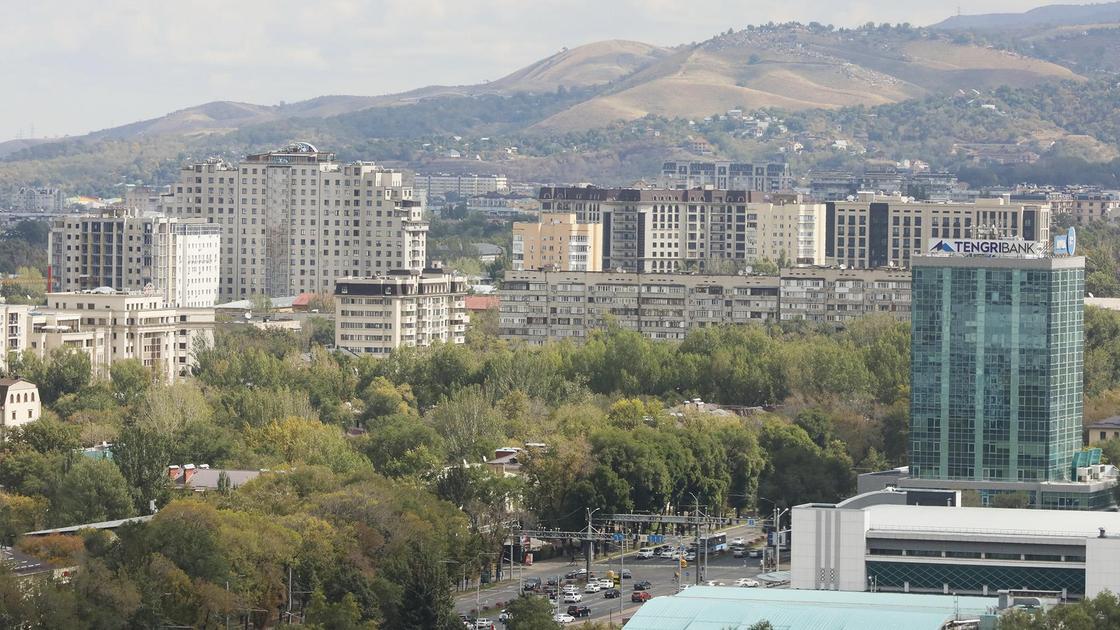Вид на город Алматы