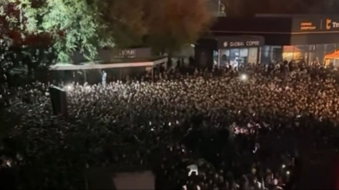 Давка на концерте Кайрата Нуртаса в Шымкенте