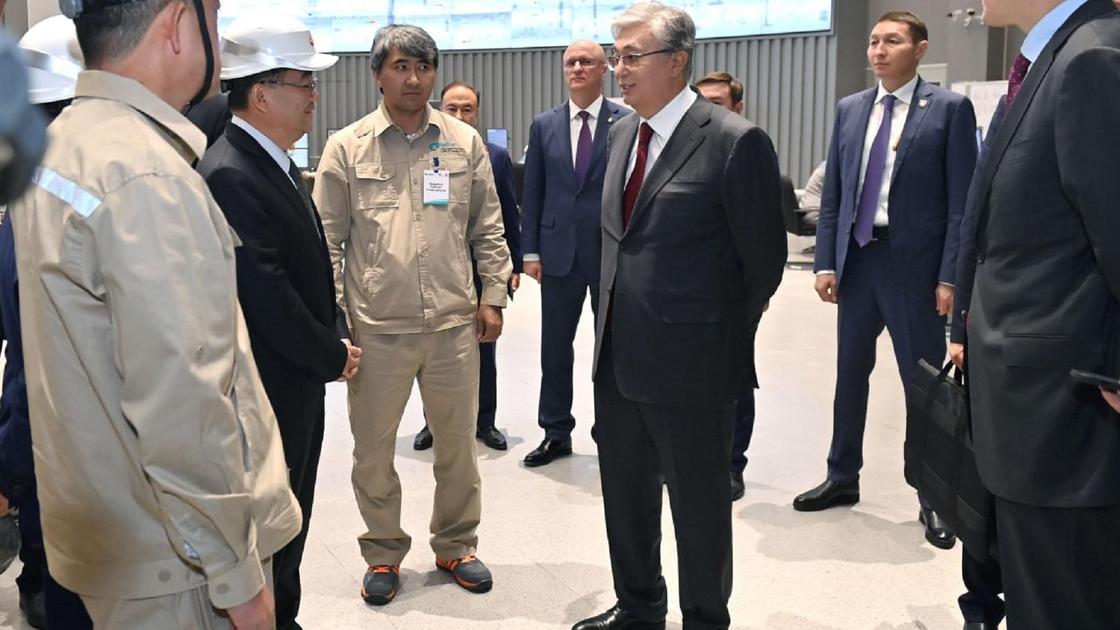 Президент Шымкент мұнай өңдеу зауытында болды