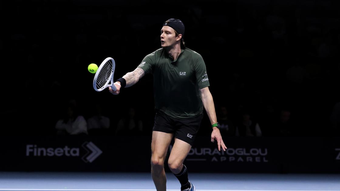 Казахстанский теннисист Александр Бублик