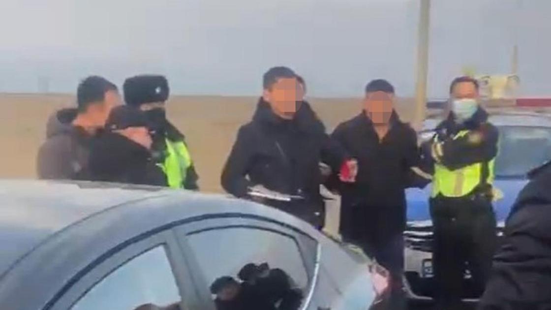 Задержание полицейских в Атырауской области