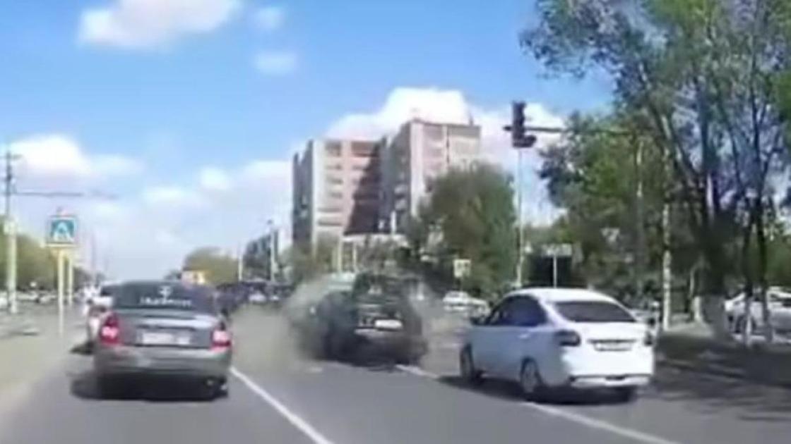 Момент ДТП в Талдыкоргане