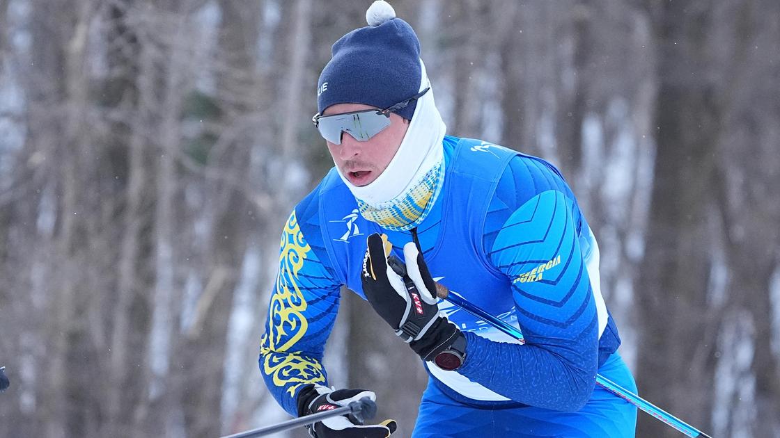 Казахстанский лыжник Константин Борцов