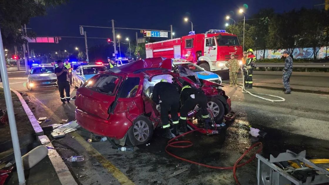 Автомобиль попал в аварию