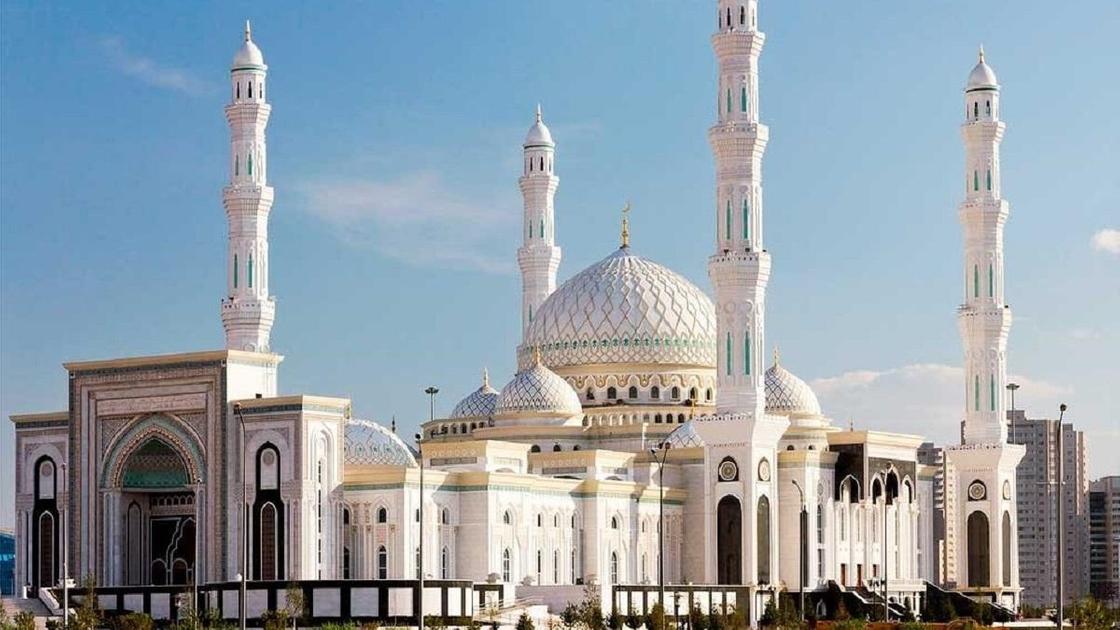 Мечеть Хазрет Султан оцепили в Астане