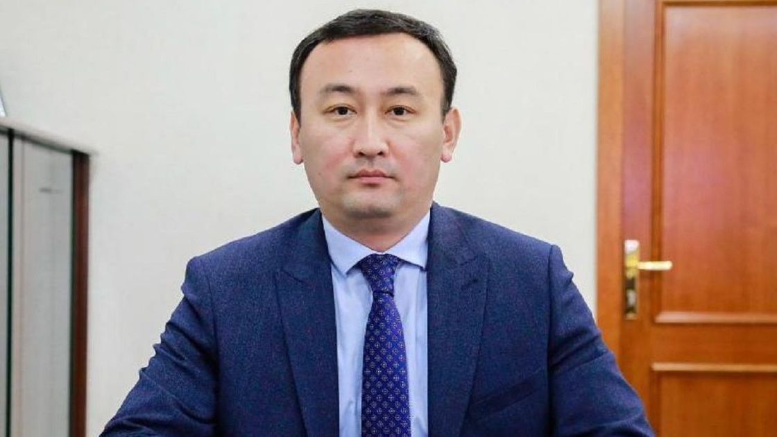 Есет Берікұлы Байкен
