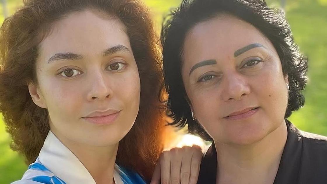 Альмира Турсын с мамой