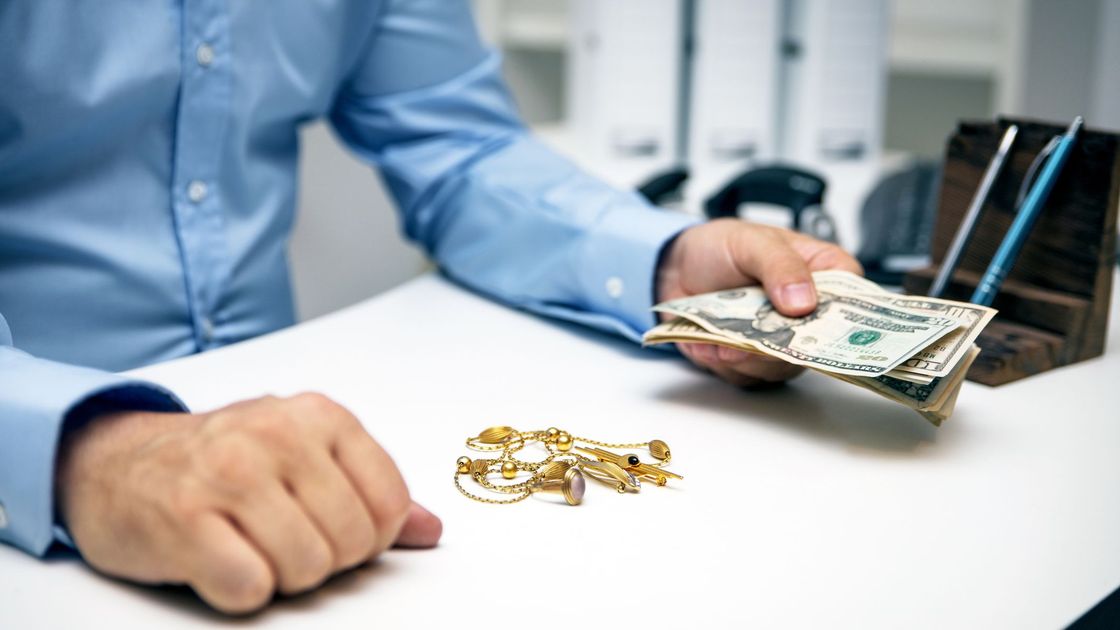 Продажа золота в ломбард