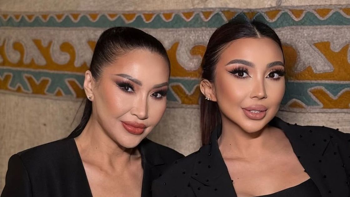 Сиви Махмуди с матерью