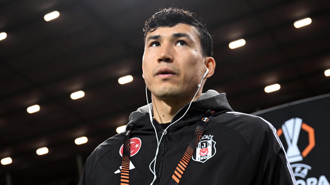 Казахстанский футболист Бахтиер Зайнутдинов