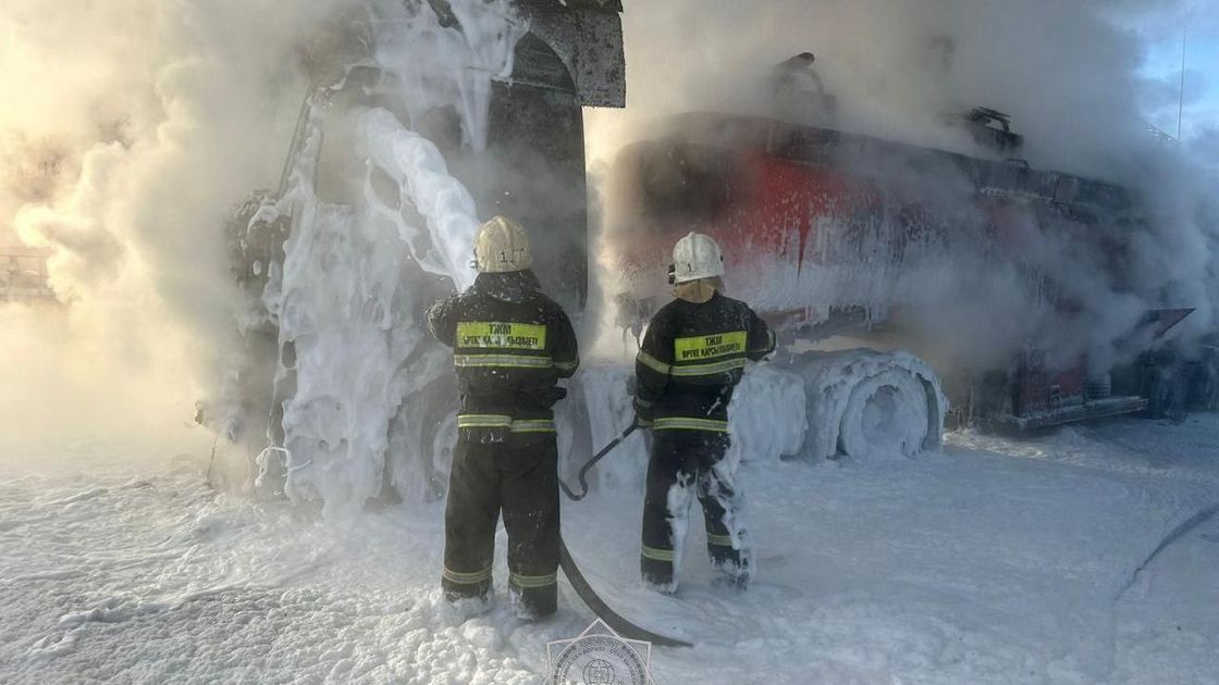 Бензовоз загорелся в Павлодаре