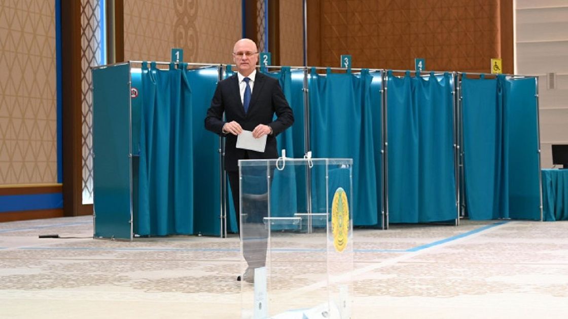 Роман Скляр проголосовал на выборах