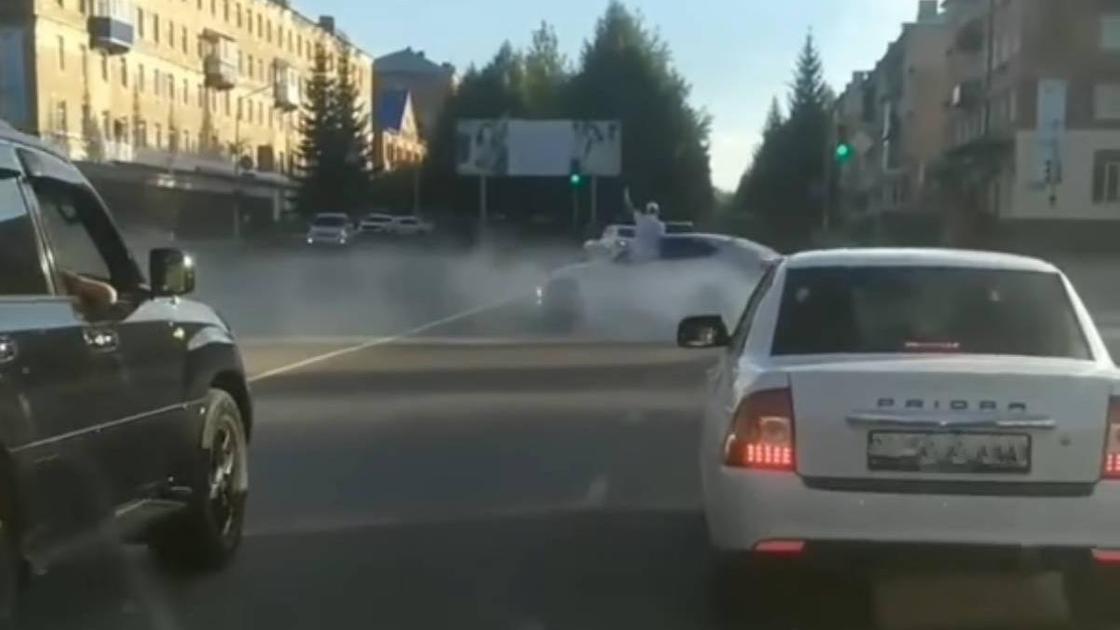 Автомобилист нарушает правила Автомобилист нарушает правила