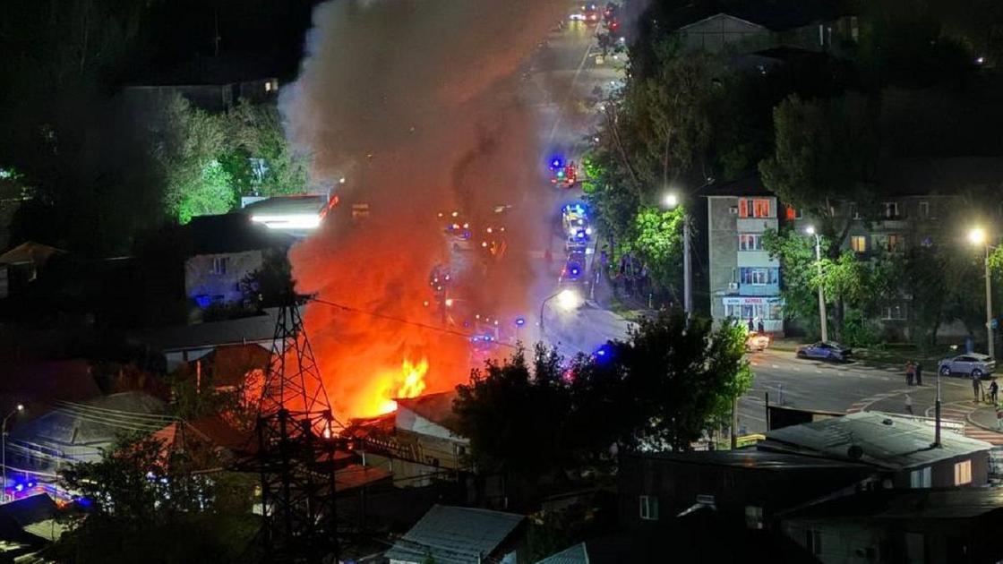 Пожар в Алматы