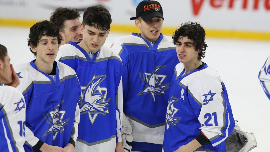 Хоккеисты молодежной сборной Израиля