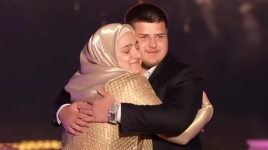 Адам Кадыров с сестрой Айшат