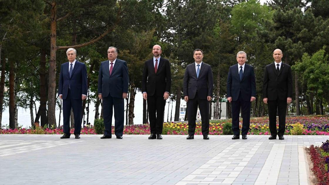 Главы государств на саммите в Кыргызстане.