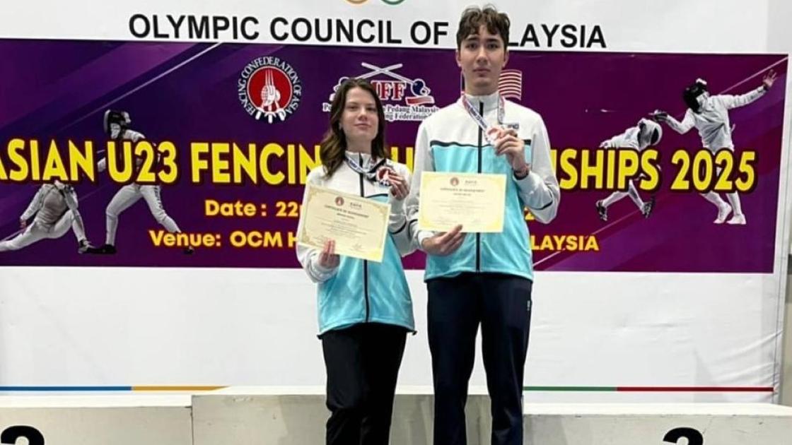 Казахстанские фехтовальщики Галим Нурумов и Каролина Фомина