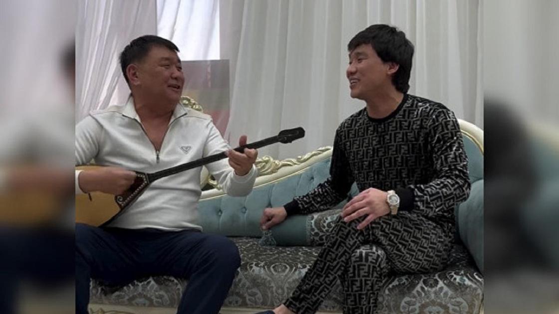 Кайрат Нуртас с отцом