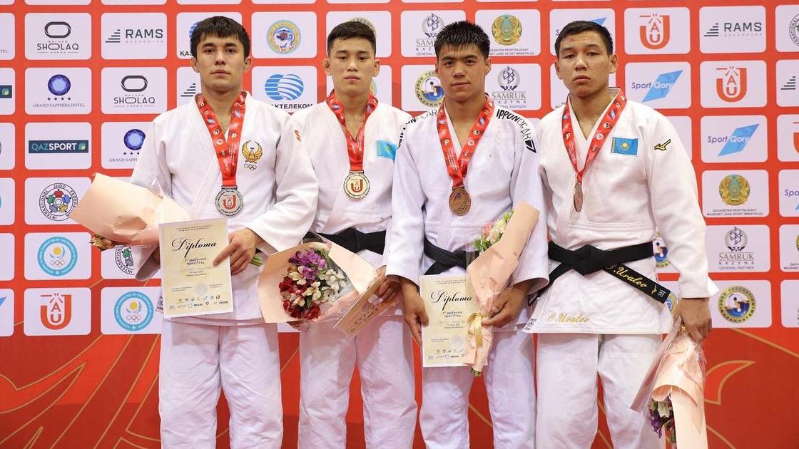 Награждение победителей Кубка Азии по дзюдо в Алматы
