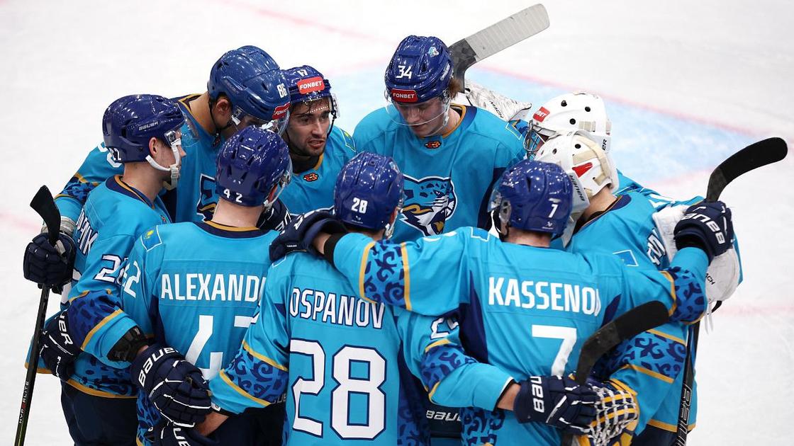 Хоккеисты "Барыса" в чемпионате 3х3