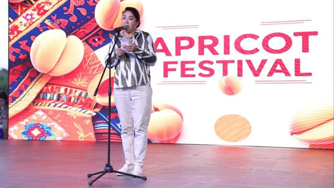 Apricot Fest
