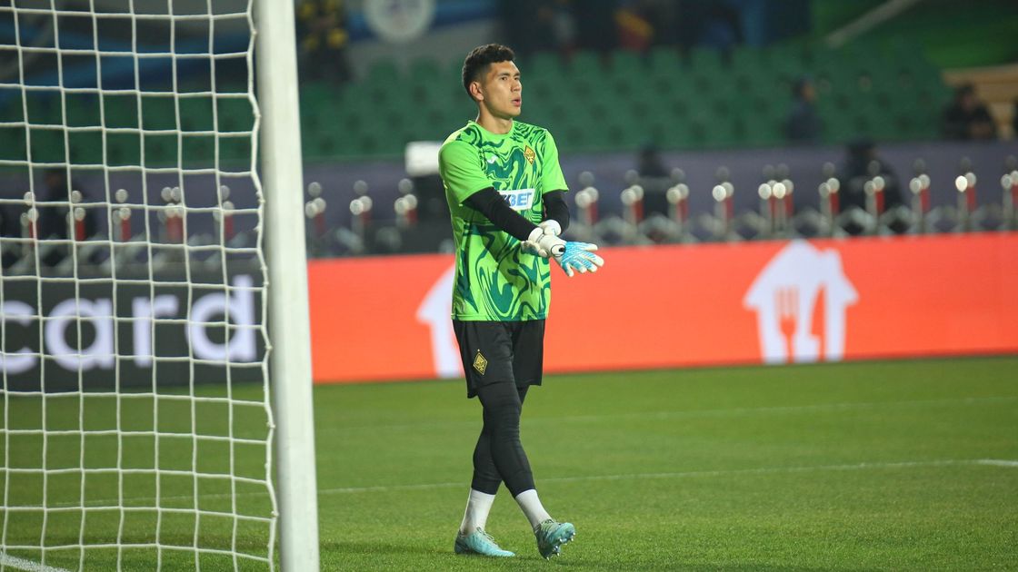 Казахстанский футболист Темирлан Анарбеков