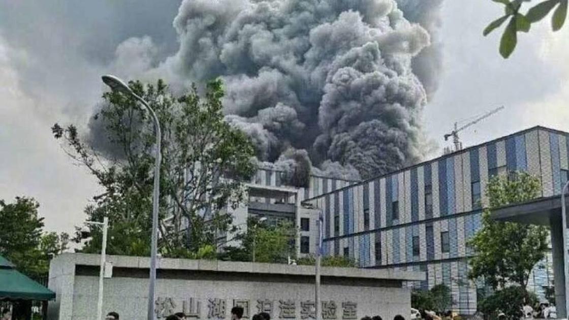 Пожар на заводе Huawei