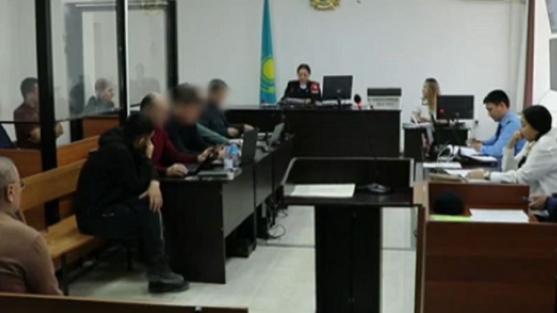 Суд по делу депутатов в Актобе