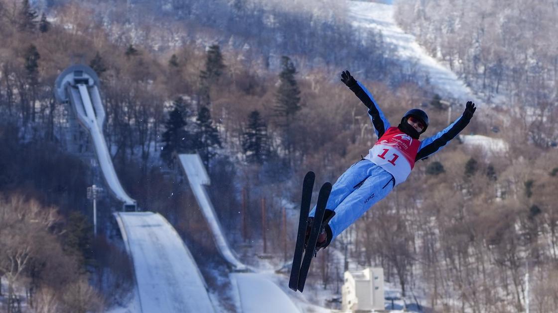 Казахстанская фристайлистка Аяна Жолдас