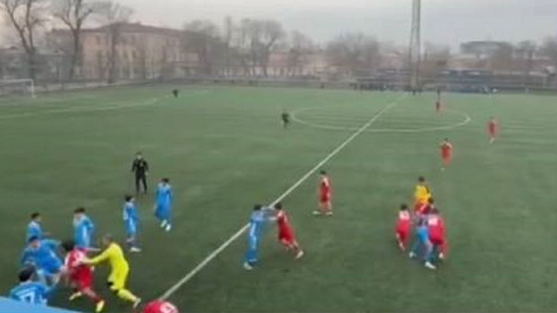 Массовая драка на футбольном матче