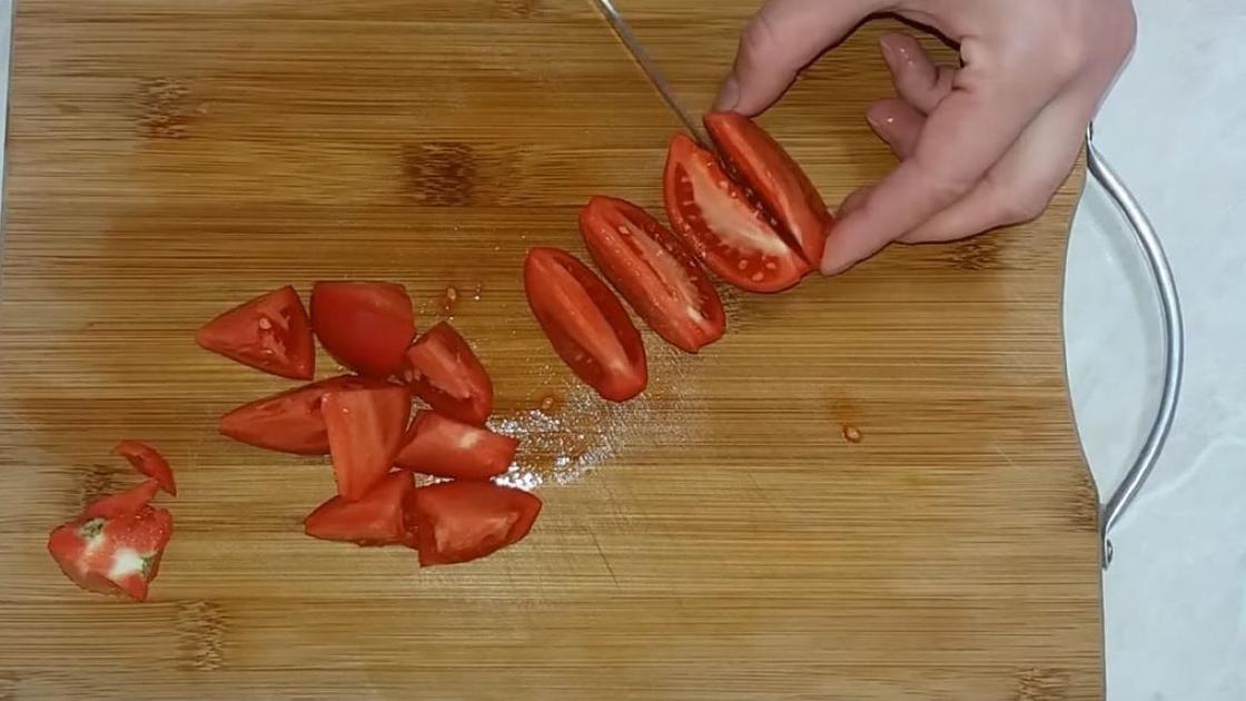 Нарезка томатов