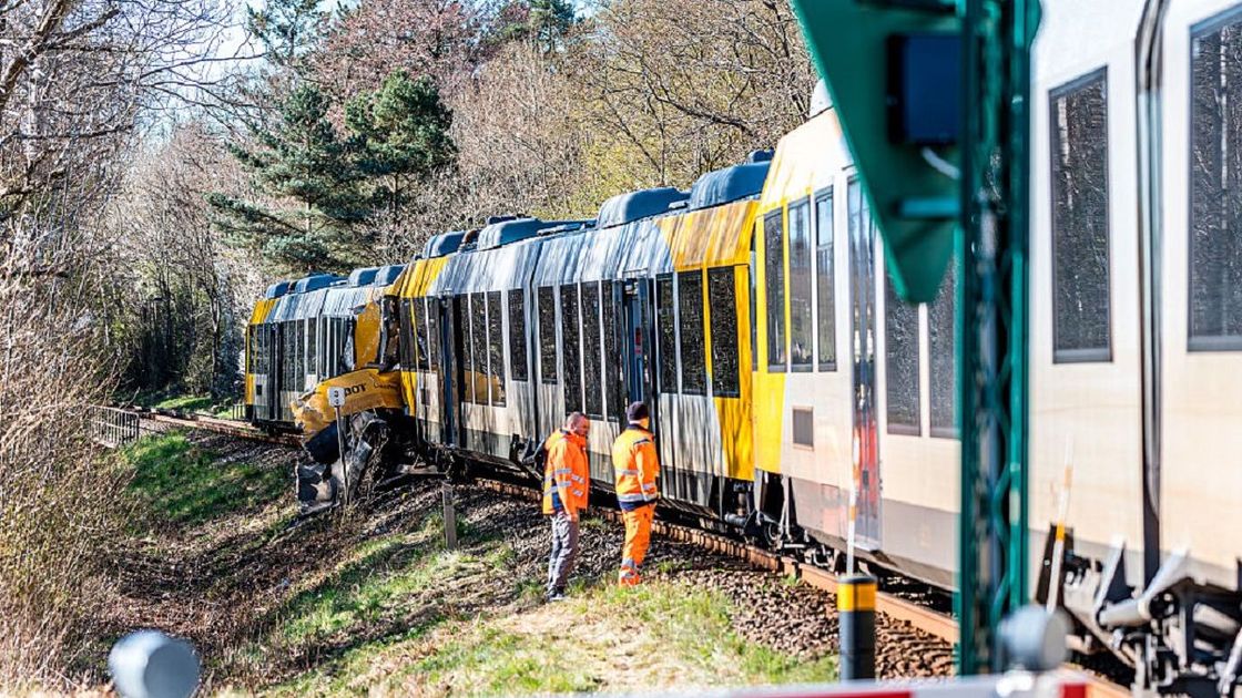 Столкновение поездов в Дании