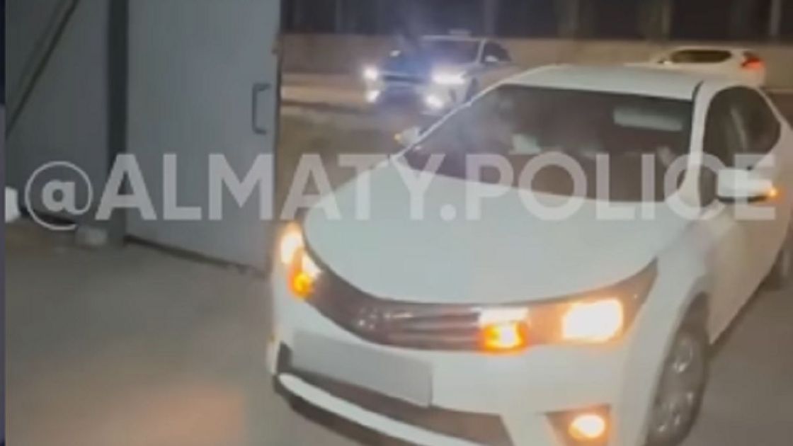 Автомобиль