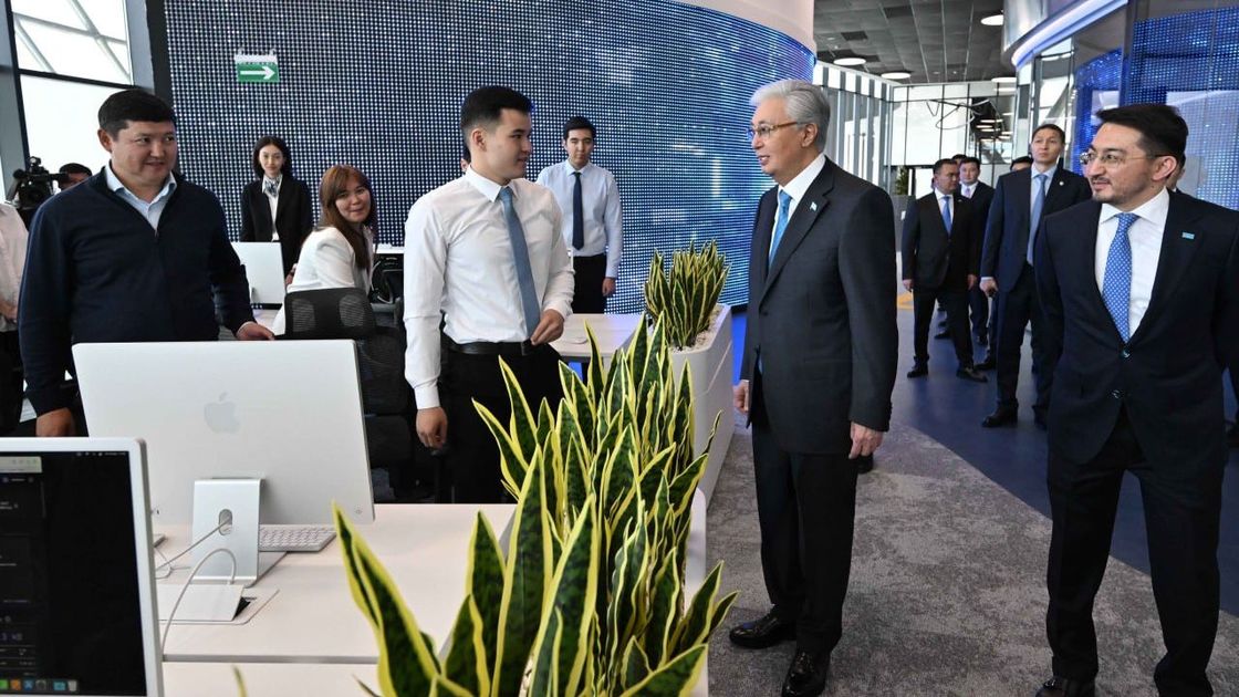 Токаев в центре Alem.ai