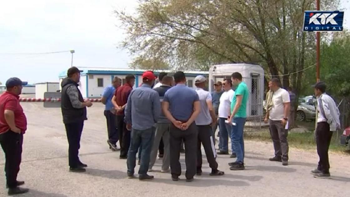 Дорожники, ремонтировавшие трассу "Алматы – Бишкек"