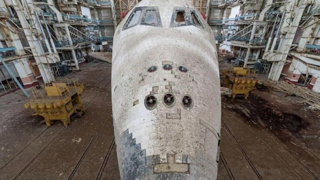Ангар космического корабля фото "Чувствуют себя героями": директор космодрома "Байконур" о разрисовавших корабль