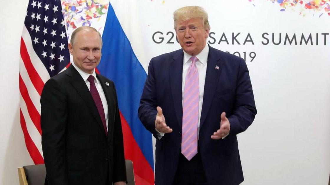 Владимир Путин и Дональд Трамп в 2019