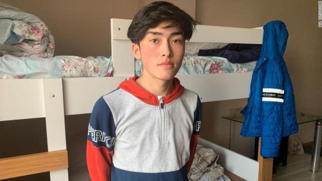 Хасан не видел своих родителей пять лет