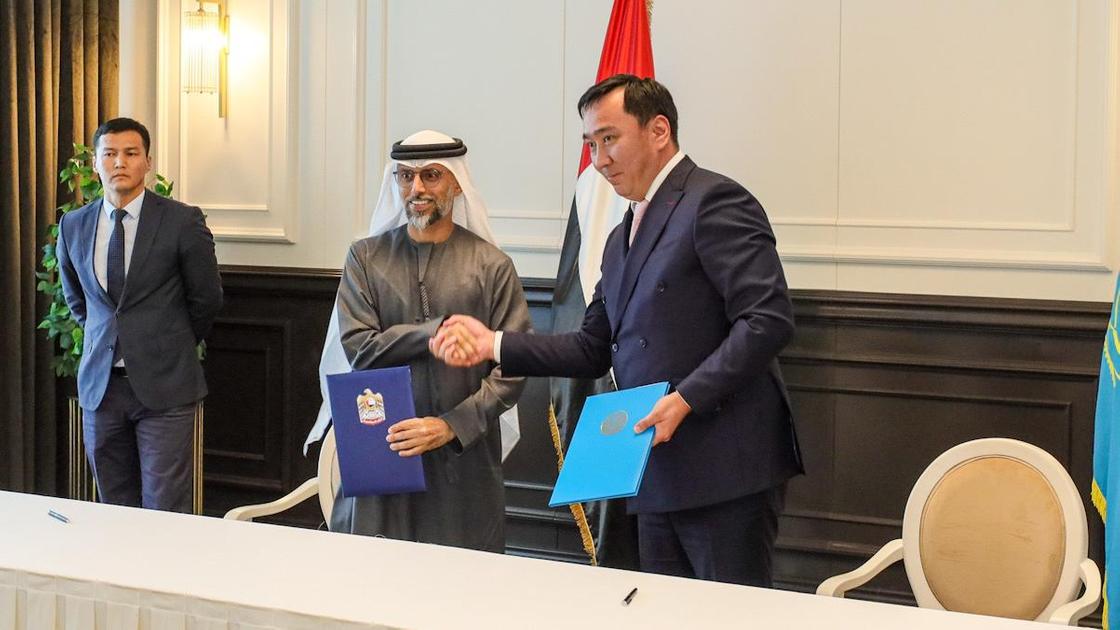 Подписание договора между РК и ОАЭ