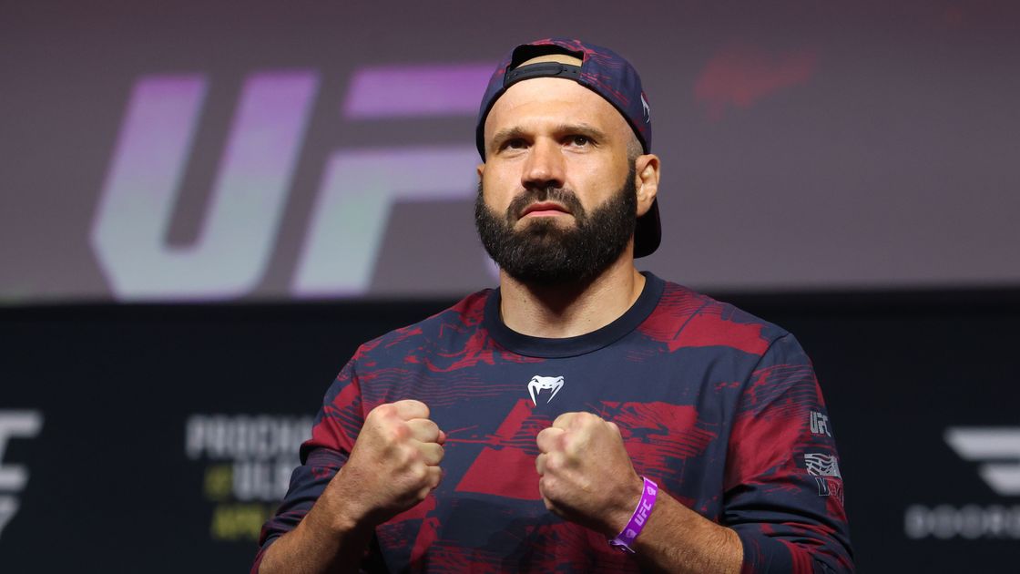 Российский боец ММА Азамат Мурзаканов