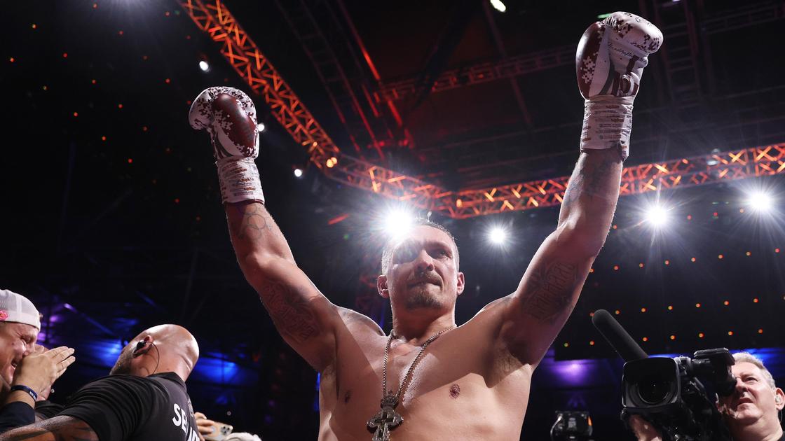 Александр Усик