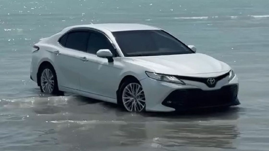 Автомобиль
