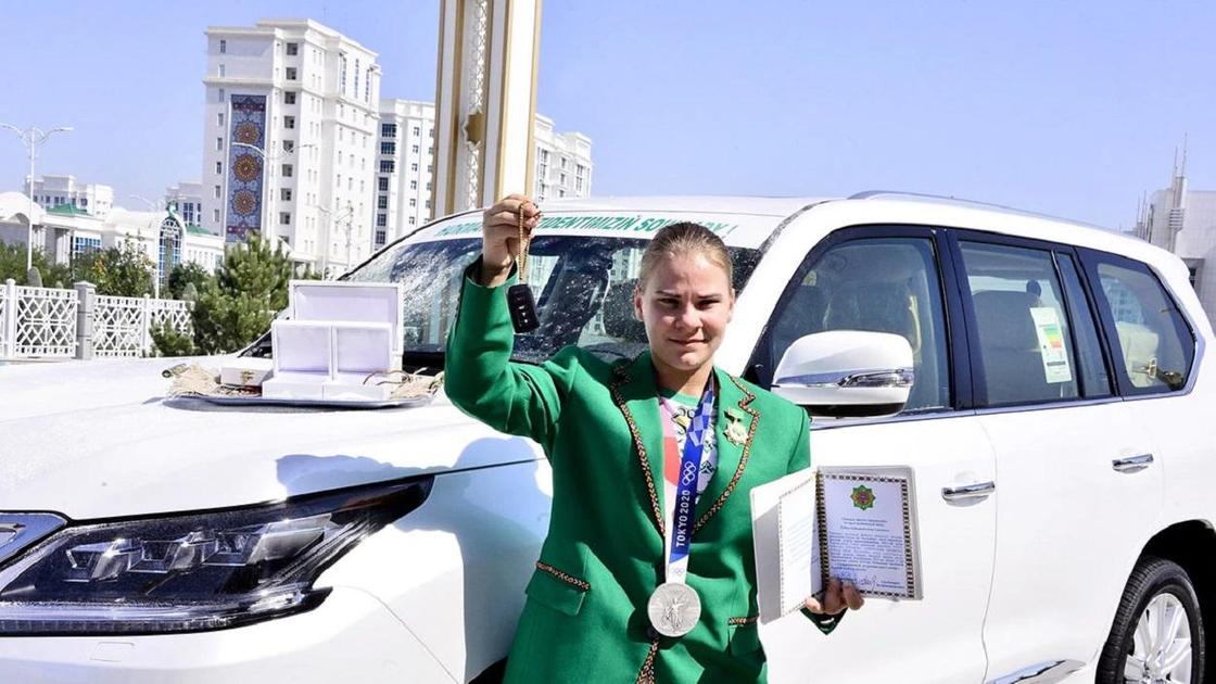 Полина Гурьева Полина Гурьева