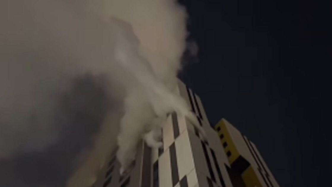 Пожар в 21-этажном ЖК в Астане