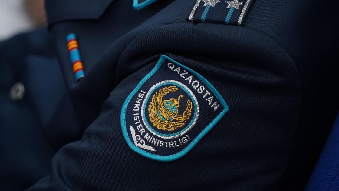 Полицейский в форме