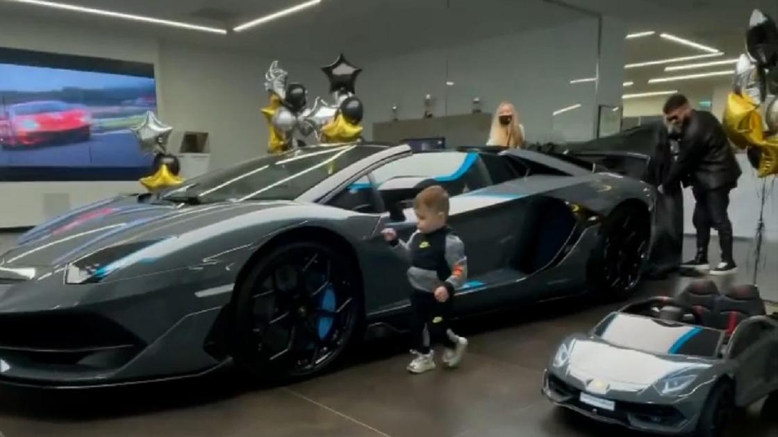 Ратмир и его Lamborghini
